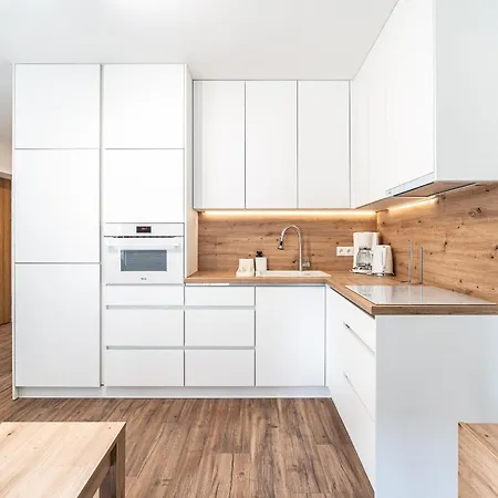 Appartamento Rentplanet - Kalwaryjska Cracovia